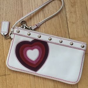 NWOT Coach authentic heart wristlet